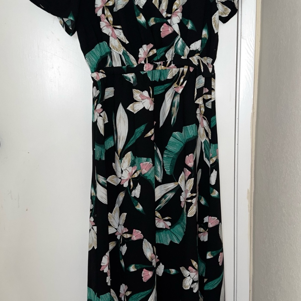 Black and White Puff Sleeve Midi Sundress